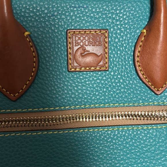 Dooney & Bourke Purse handbag - Teal green pebbled leather crossbody top handle - Picture 2 of 5